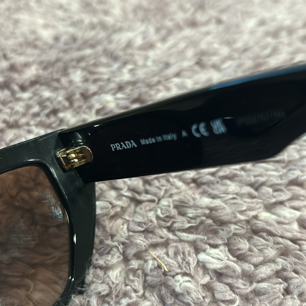 Prada sunglasses - Picture 10 of 16